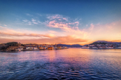 - Hurtigruten - Bergen-Kirkenes-Bergen